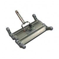 Вакуумна подочистачка за олимпийски басейн