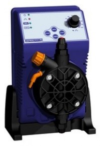 Дозираща помпа Exactus с ръчни настройки 10л